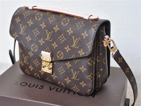 como saber se a louis vuitton é original|vintage louis vuitton.